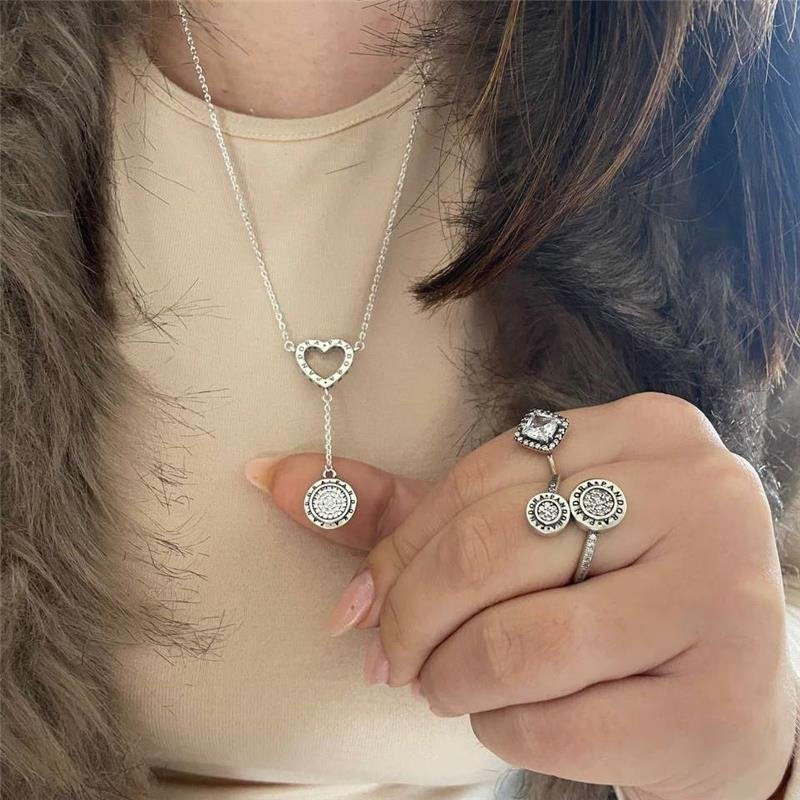 COLAR GRAVATINHA CORAÇÃO CRAVEJADO