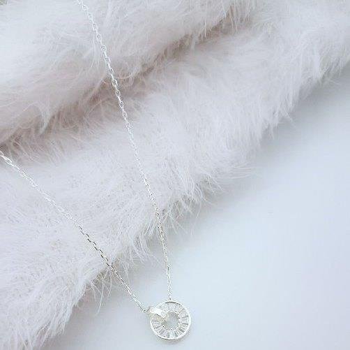 COLAR PRATA 925 PINGENTE CIRCULO CRAVEJADO