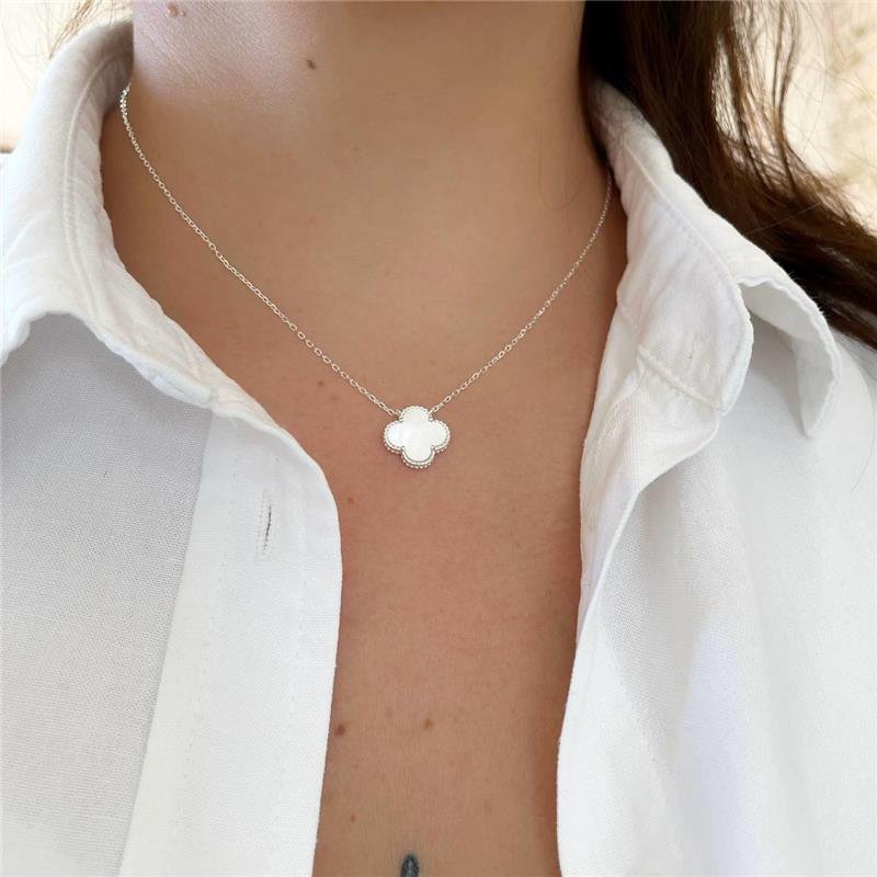 COLAR PRATA 925 PINGENTE TREVO MADREPÉROLA CONTORNO TRABALHADO