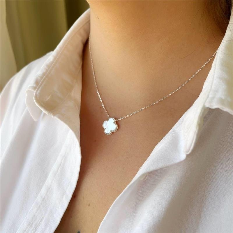 COLAR PRATA 925 PINGENTE TREVO MADREPÉROLA CONTORNO TRABALHADO