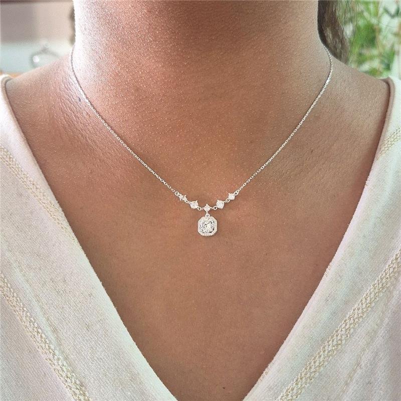 COLAR PRATA 925 PINGENTE ZIRCONIA CRAVEJADA EM FORMATO QUADRADO