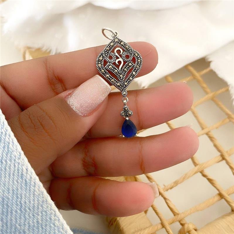 PINGENTE PRATA 925 ARABESCO COM PEDRA PENDURADA