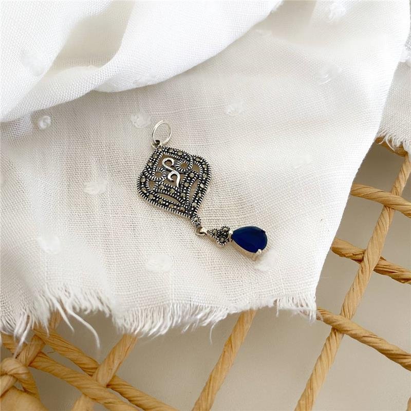 PINGENTE PRATA 925 ARABESCO COM PEDRA PENDURADA