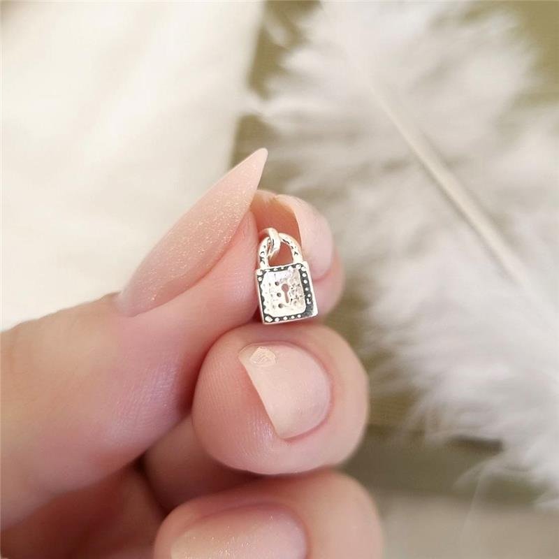 PINGENTE PRATA 925 CADEADO CRAVEJADO