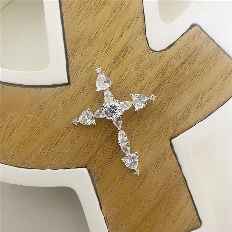 PINGENTE PRATA 925 CRUCIFIXO CRAVEJADO ZIRCONIAS