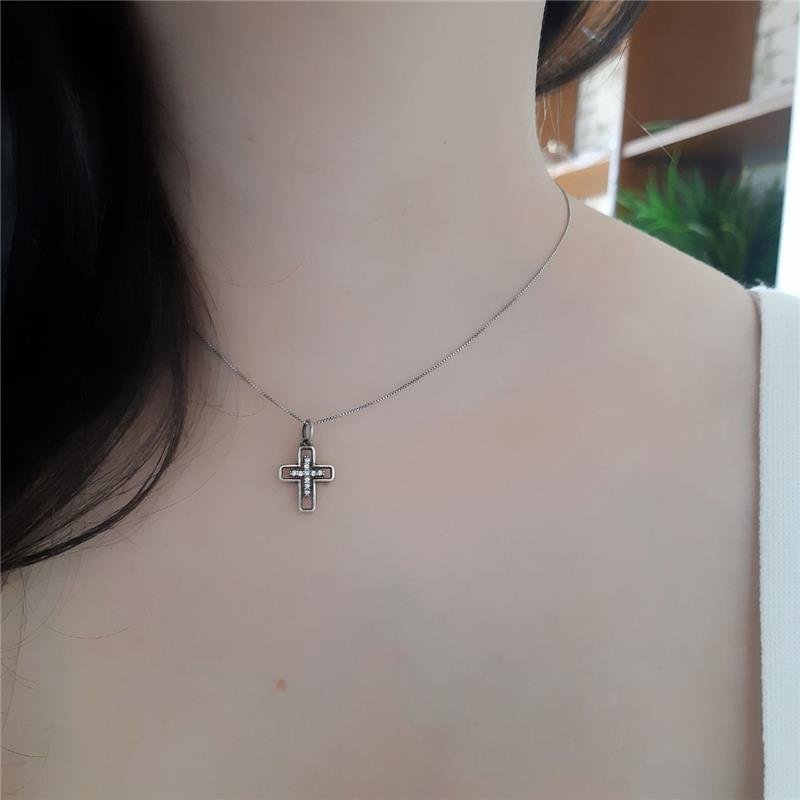 PINGENTE PRATA 925 CRUZ PEQUENA VAZADA COM PEDRA