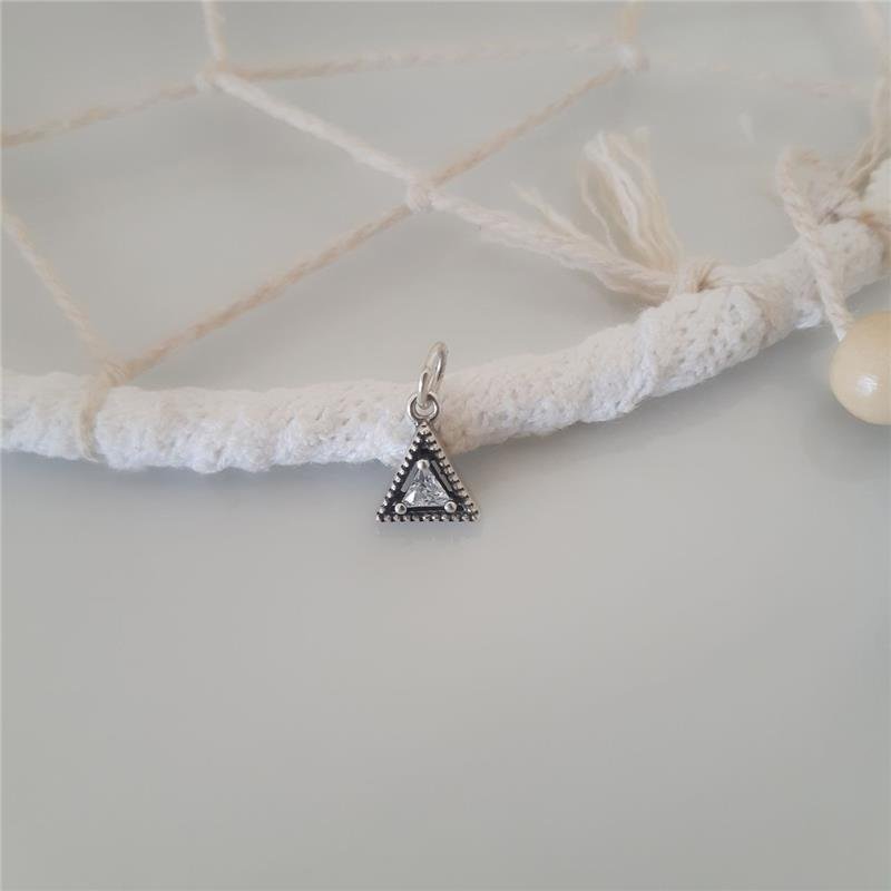 PINGENTE PRATA 925 GEOMÉTRICO TRIÂNGULO COM PEDRA