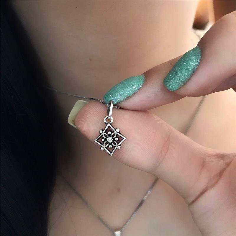 PINGENTE PRATA 925 LOSANGO FLOR