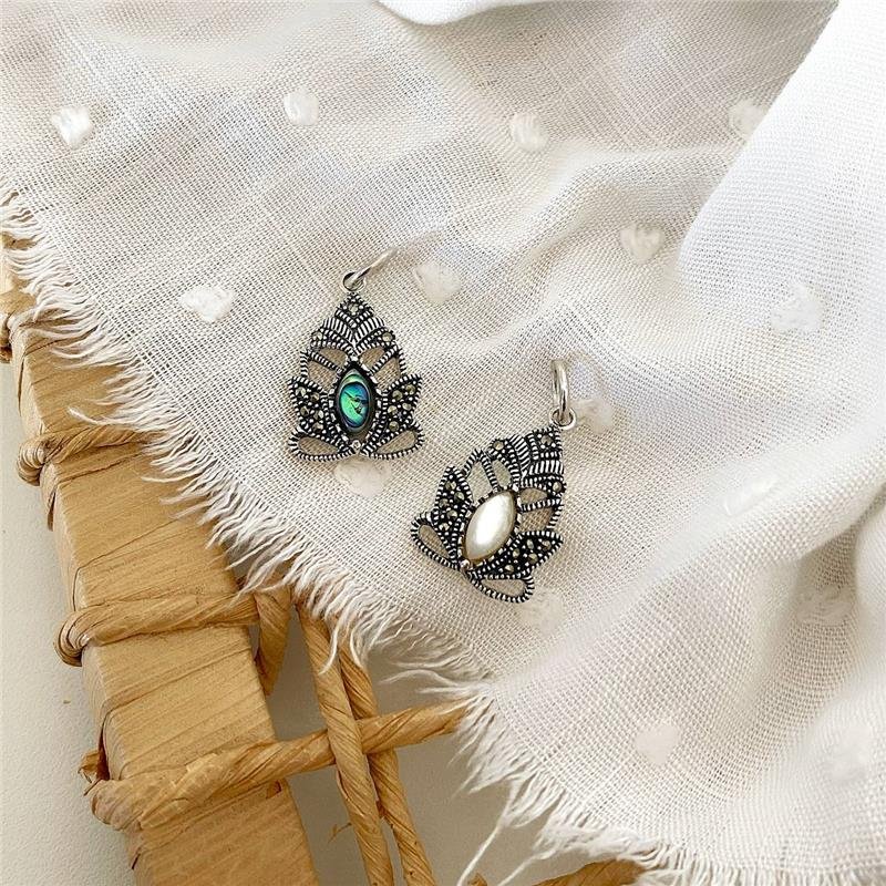 PINGENTE PRATA 925 LOTUS PEDRA NATURAL