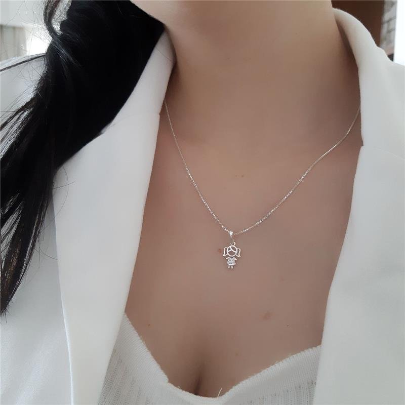 PINGENTE PRATA 925 MENINA VESTIDO CABELO AMARRADO