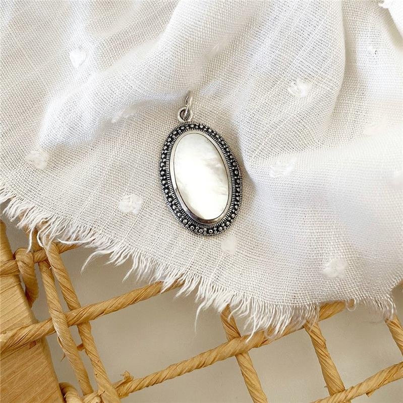 PINGENTE PRATA 925 OVAL COM PEDRA NATURAL