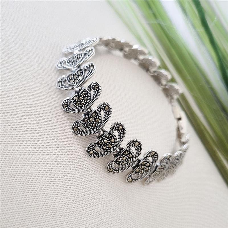 PULSEIRA PRATA 925 CORAÇÕES COM MACASSITAS