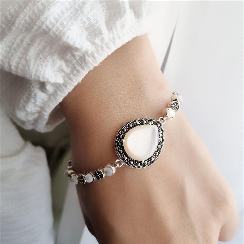 PULSEIRA PRATA 925 GOTA MADRE PÉROLA COM MARCASSITA