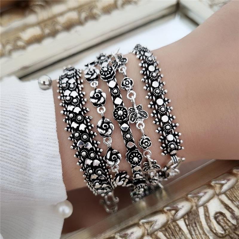 PULSEIRA PRATA 925 PEKUN CÍRCULOS E FLORES