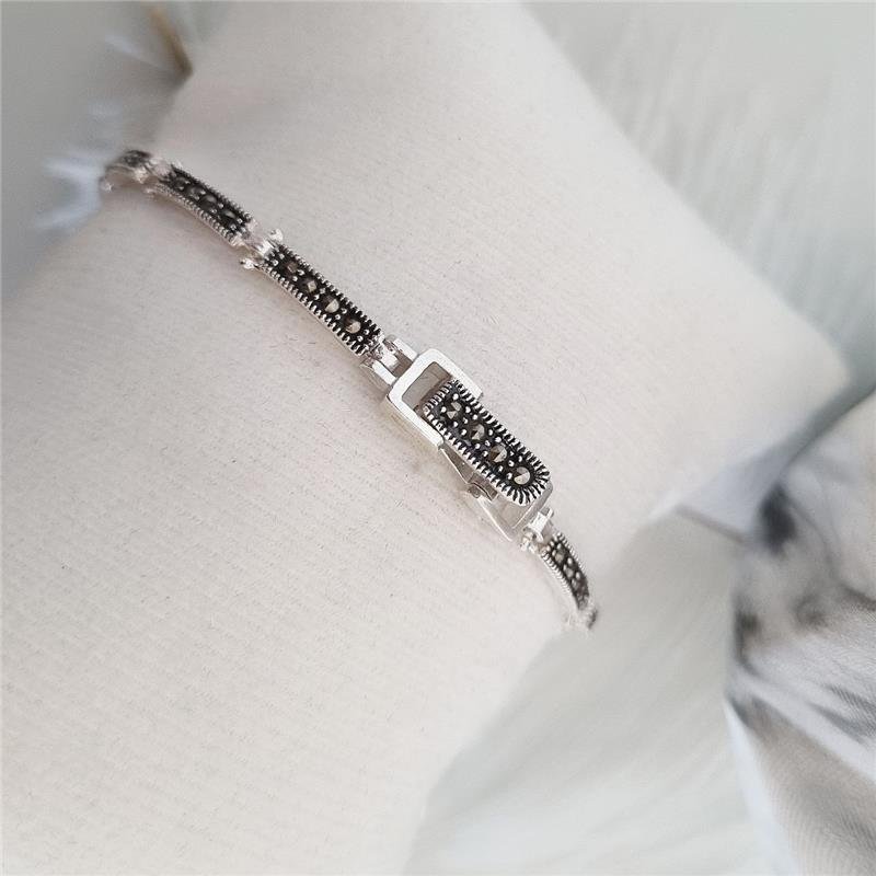 PULSEIRA PRATA 925 QUATRO FLORES MADRE PÉROLA